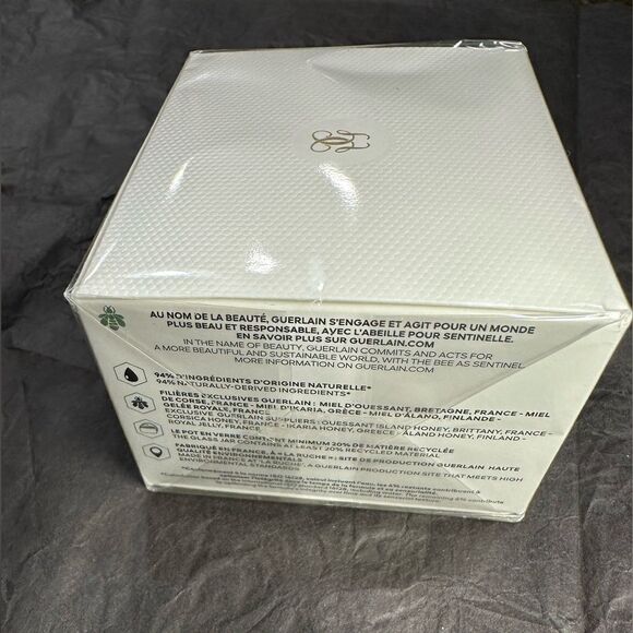 GUERLAIN Abeille Royale Honey Treatment Day Cream w/ Hyaluronic Acid 50ml/1.6oz - Picture 3 of 6